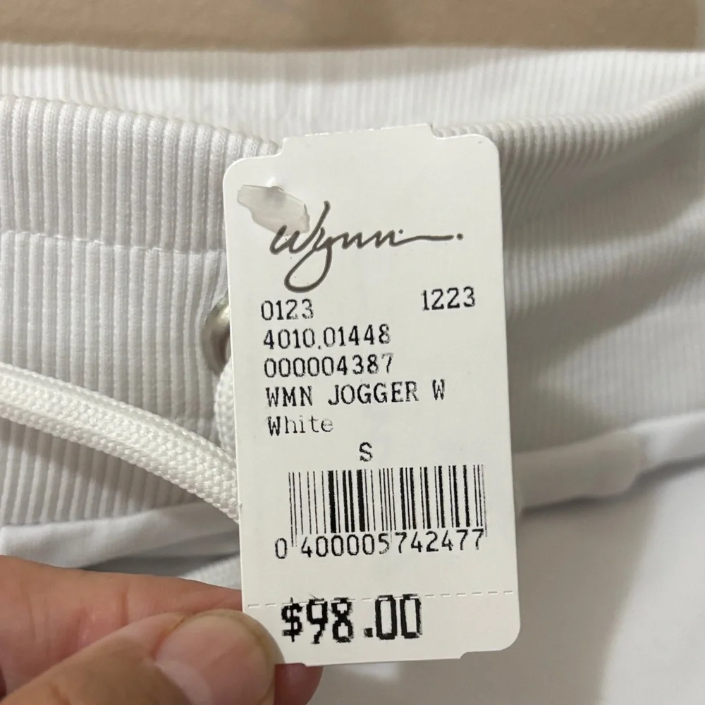 Wynn Elegant White Floral Joggers Size S